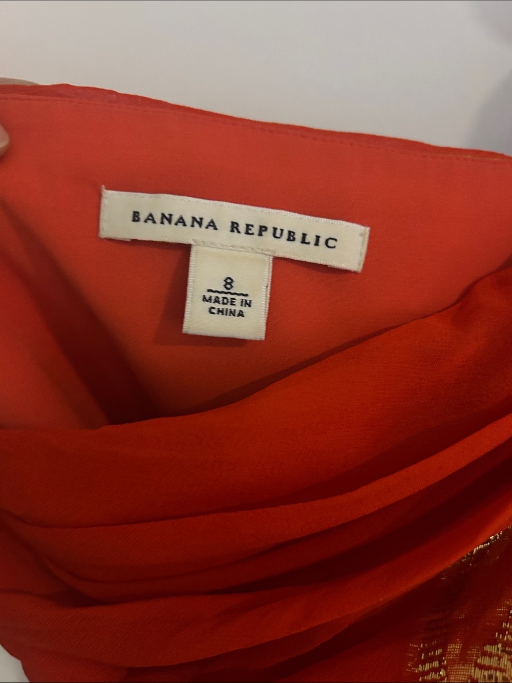 Banana Republic 100% Silk Red One Shoulder Top size 8 - Picture 5 of 6